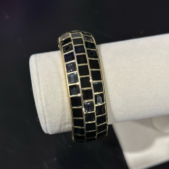 Gold and black hinge bracelet - Picture 2 of 5